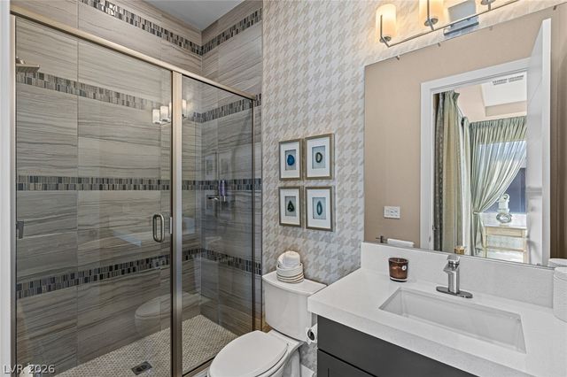 98 Glade Hollow Drive, Las Vegas, NV 89135