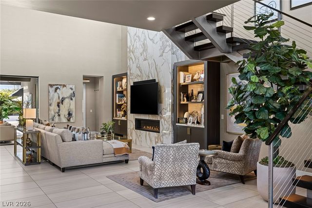 98 Glade Hollow Drive, Las Vegas, NV 89135