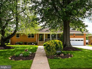 2201 ROLLINS DR, Alexandria, VA 22307
