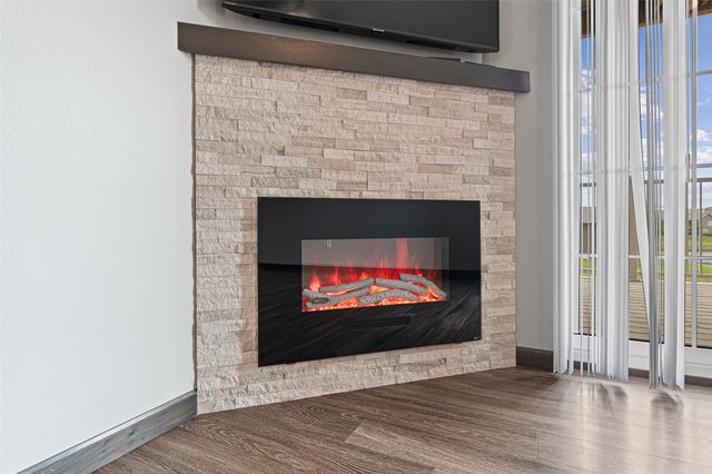 2871 Spring Rose Circle 207, Coralville, IA 52241