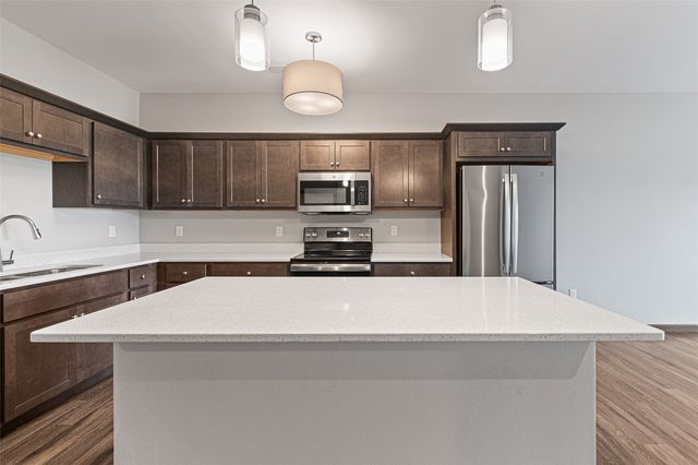 2871 Spring Rose Circle 207, Coralville, IA 52241