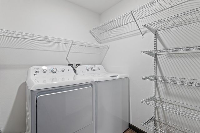 2871 Spring Rose Circle 207, Coralville, IA 52241