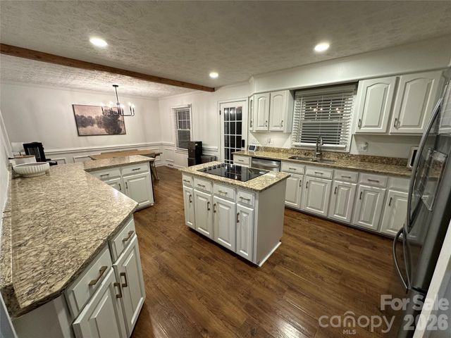 8224 Craighead Road, Harrisburg, NC 28075