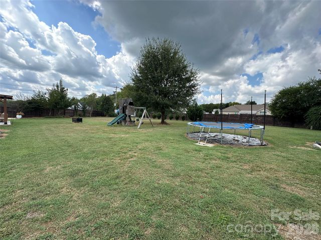 8224 Craighead Road, Harrisburg, NC 28075