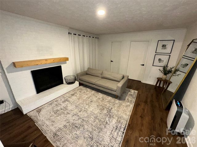 8224 Craighead Road, Harrisburg, NC 28075