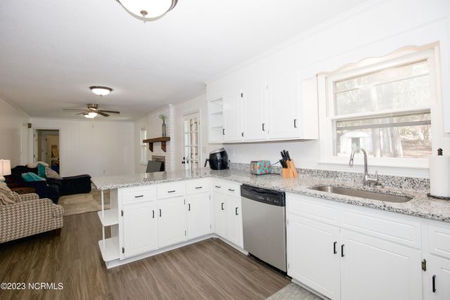 901 Glendale Drive, Aberdeen, NC 28315