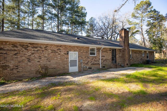 901 Glendale Drive, Aberdeen, NC 28315