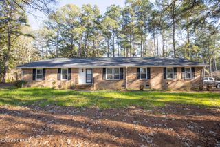 901 Glendale Drive, Aberdeen, NC 28315