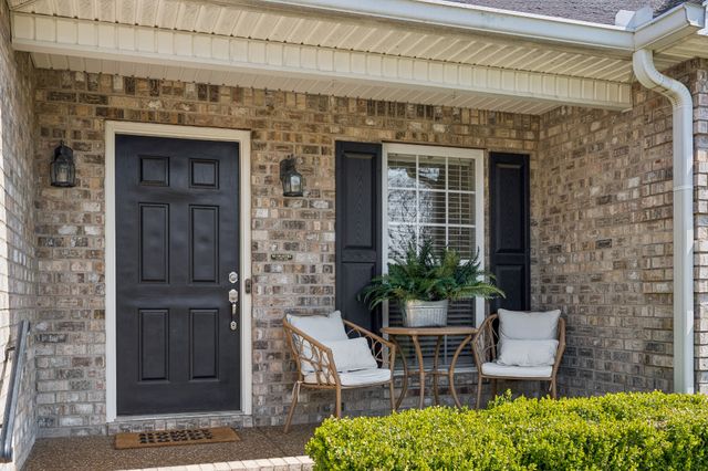 223 Osprey Dr, Gallatin, TN 37066