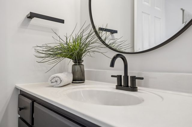 223 Osprey Dr, Gallatin, TN 37066