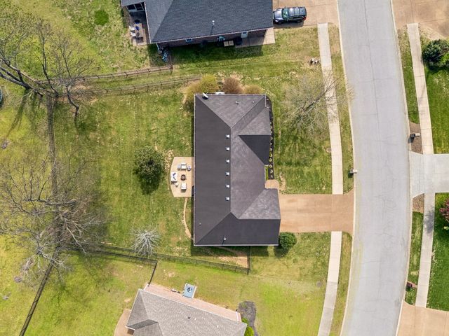 223 Osprey Dr, Gallatin, TN 37066