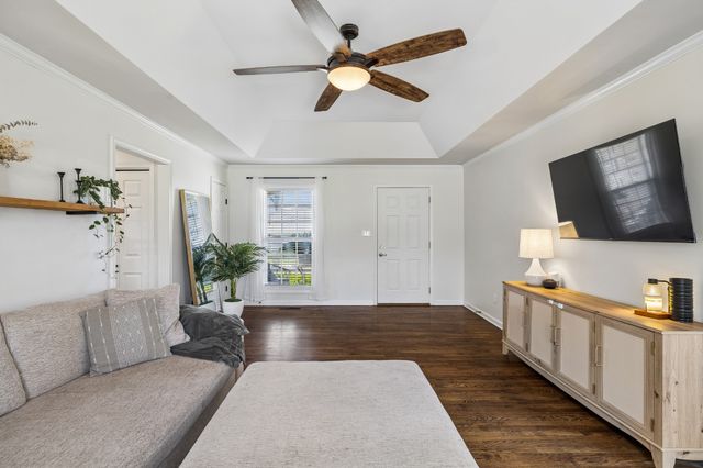 223 Osprey Dr, Gallatin, TN 37066