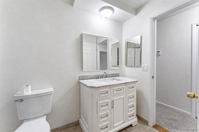 201 Charterhouse Drive, Canton, MI 48188