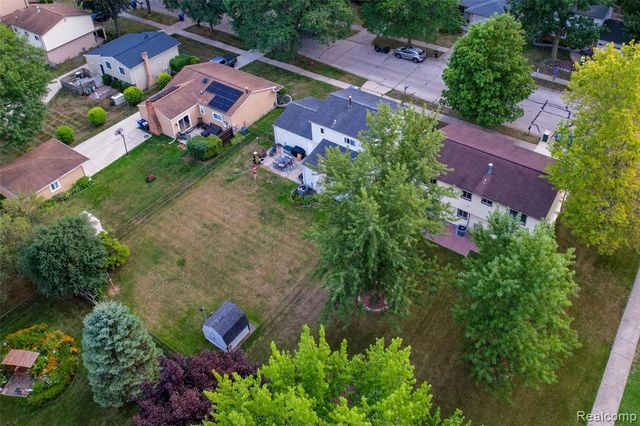 201 Charterhouse Drive, Canton, MI 48188