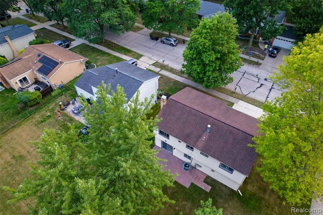 201 Charterhouse Drive, Canton, MI 48188