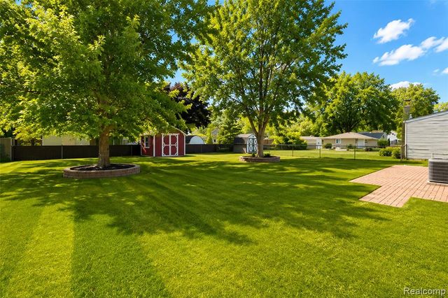 201 Charterhouse Drive, Canton, MI 48188