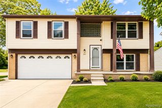 201 Charterhouse Drive, Canton, MI 48188
