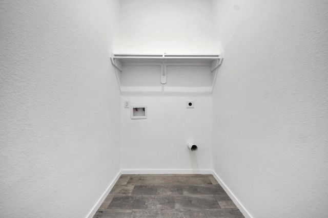 605 E Murrill Ave, Baytown, TX 77520