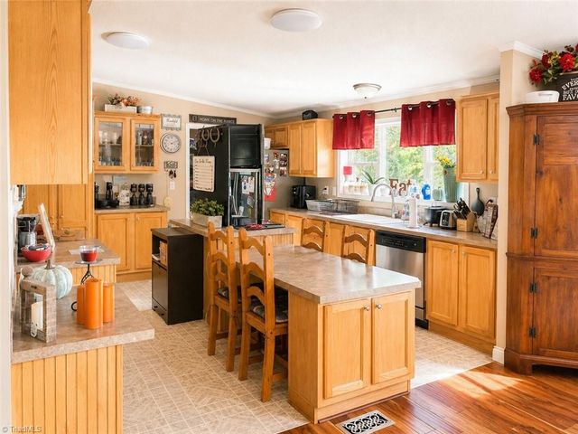219 Sidden Street, Mount Airy, NC 27030