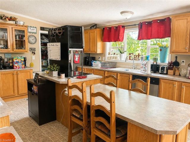 219 Sidden Street, Mount Airy, NC 27030