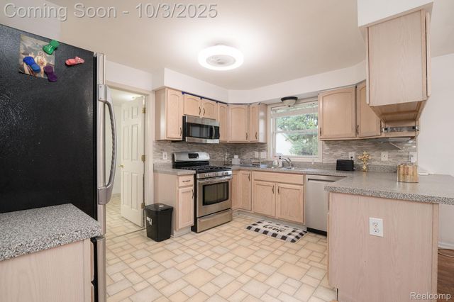 3330 Sheridan Road, Flushing, MI 48433