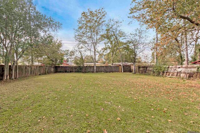 1435 Duchess Dr, Baton Rouge, LA 70815