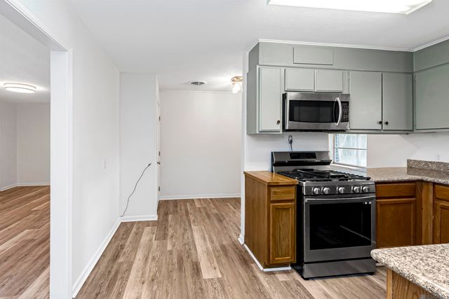 1435 Duchess Dr, Baton Rouge, LA 70815