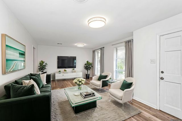 1435 Duchess Dr, Baton Rouge, LA 70815