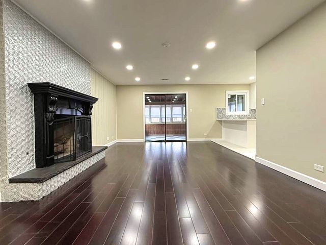 1166 Saylesville Lane, Schaumburg, IL 60193