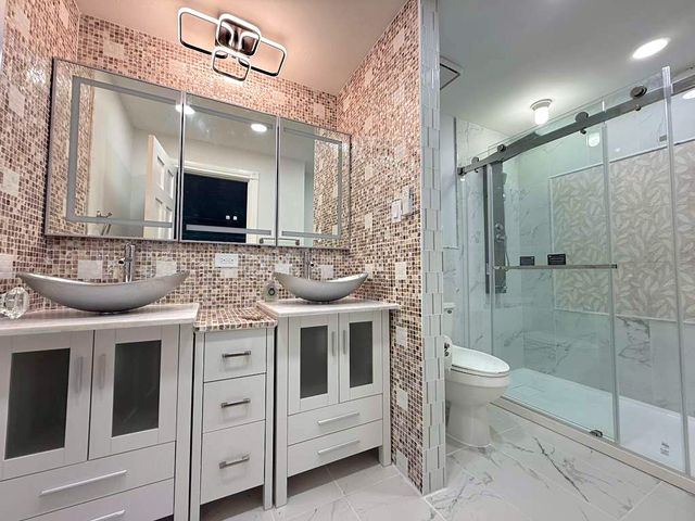 1166 Saylesville Lane, Schaumburg, IL 60193