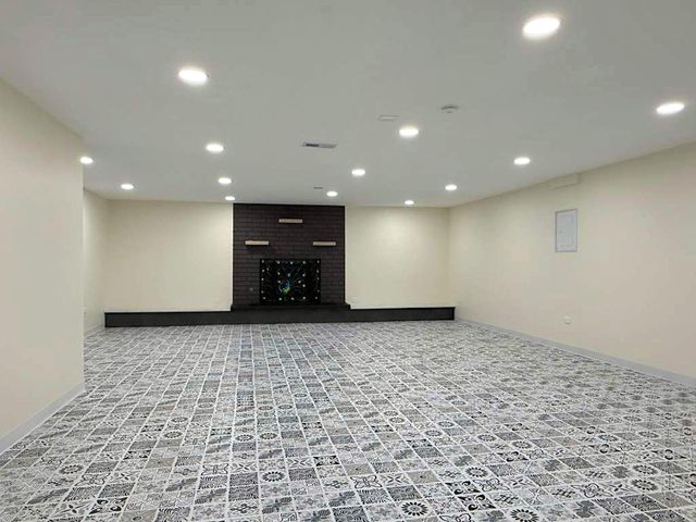 1166 Saylesville Lane, Schaumburg, IL 60193