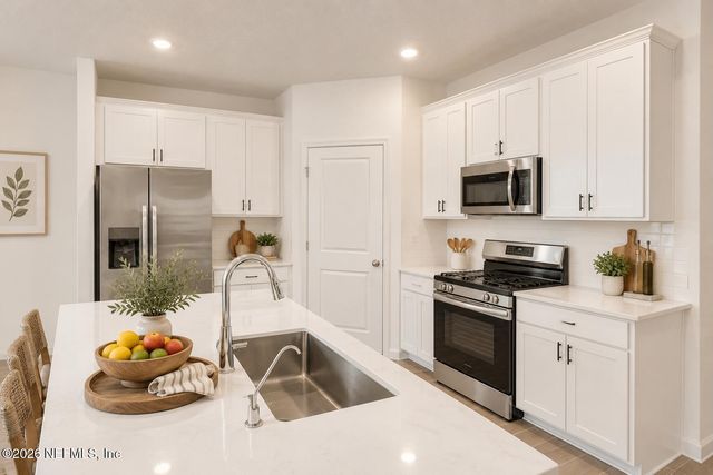 15537 THOMAS CREEK Way, Jacksonville, FL 32218