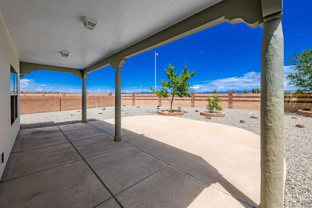 6639 MOUNTAIN HAWK Loop NE, Rio Rancho, NM 87144