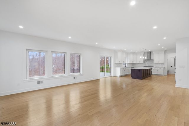 3 Majors Rd, Warren Twp., NJ 07059