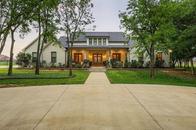 104 Beavers Bend Drive, Gunter, TX 75058