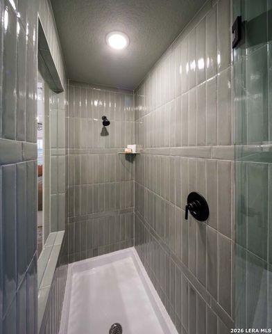 228 White Oak, Castroville, TX 78009