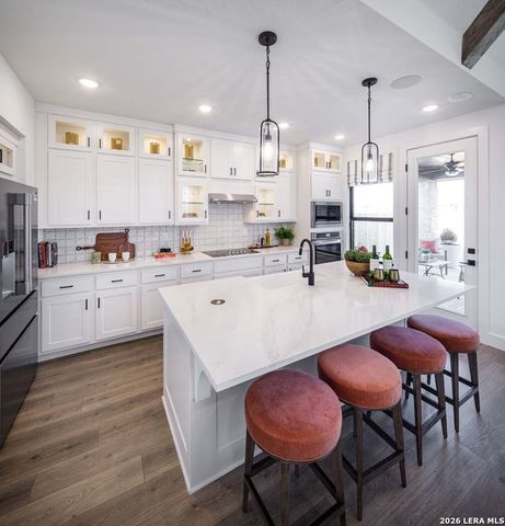 228 White Oak, Castroville, TX 78009