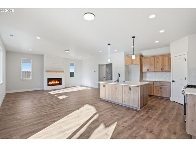 729 Se 34th St, Battle Ground, WA 98604