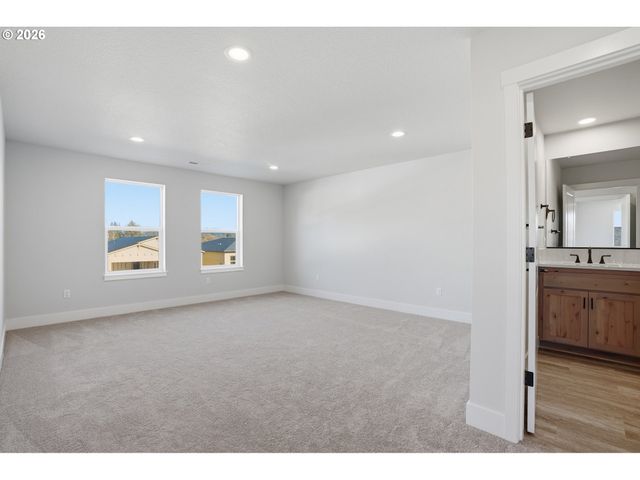 729 Se 34th St, Battle Ground, WA 98604