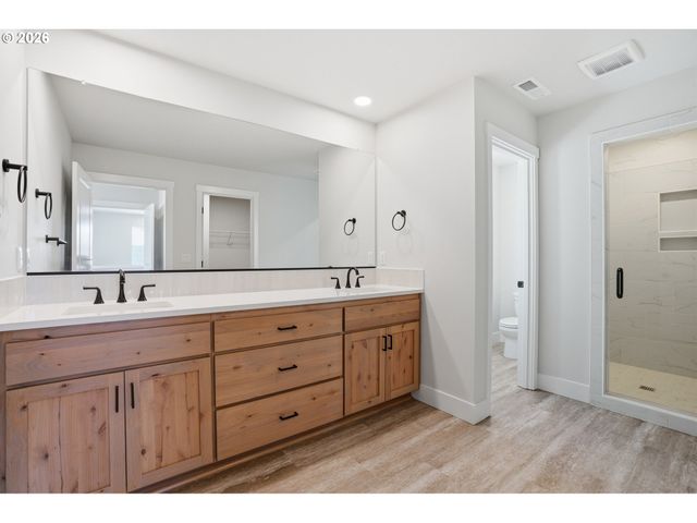 729 Se 34th St, Battle Ground, WA 98604