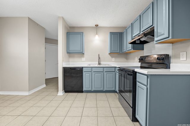 2619 Kingswell Ave, San Antonio, TX 78251