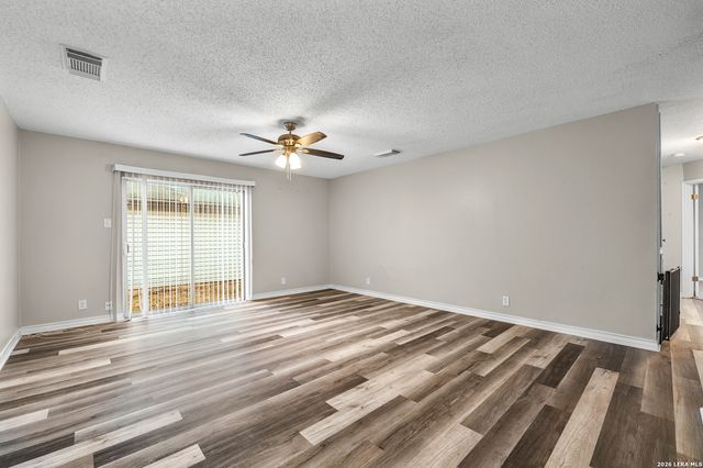 2619 Kingswell Ave, San Antonio, TX 78251