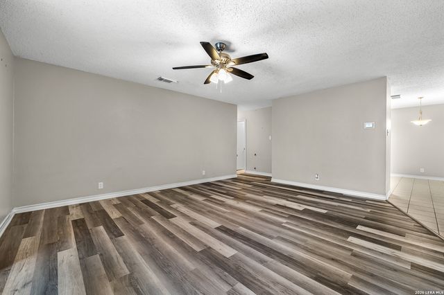 2619 Kingswell Ave, San Antonio, TX 78251