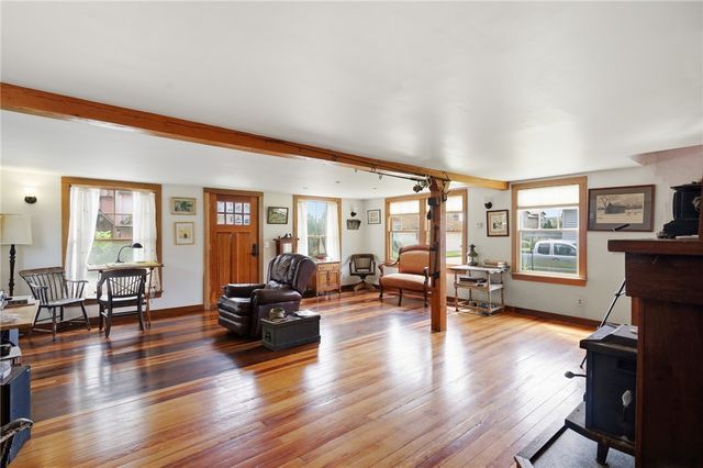 84 Narragansett Street, North Kingstown, RI 02852