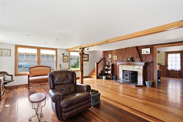 84 Narragansett Street, North Kingstown, RI 02852