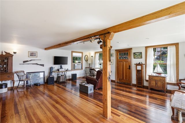 84 Narragansett Street, North Kingstown, RI 02852