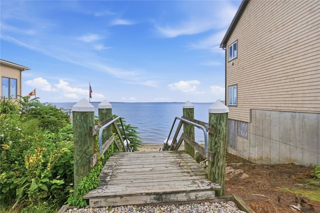 84 Narragansett Street, North Kingstown, RI 02852