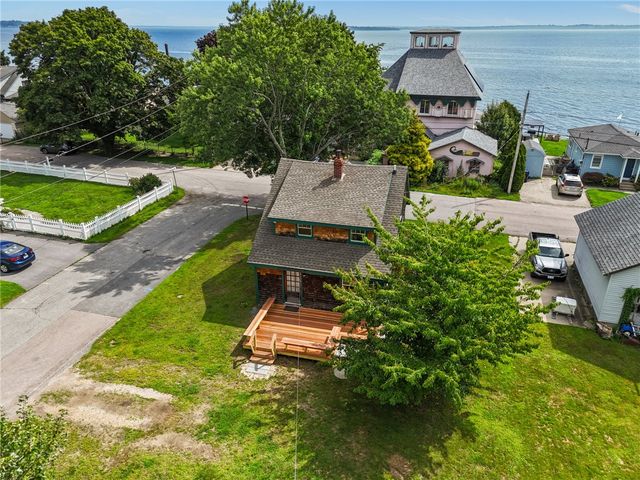 84 Narragansett Street, North Kingstown, RI 02852