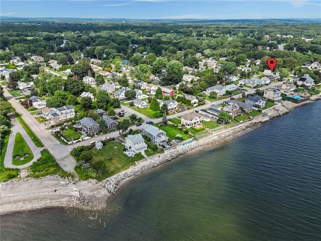 84 Narragansett Street, North Kingstown, RI 02852