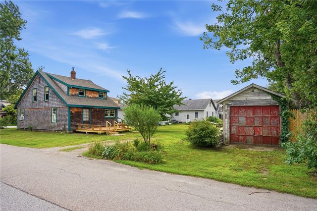84 Narragansett Street, North Kingstown, RI 02852